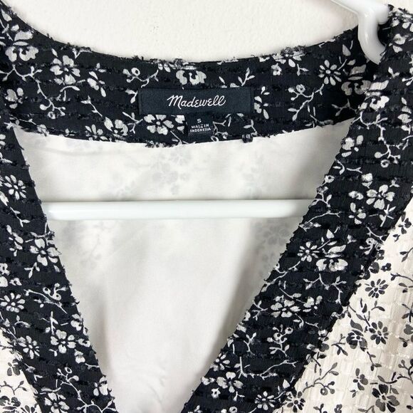 Madewell V-Neck Peplum Top | Clipdot Branch Floral - Picture 7 of 7